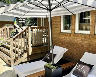 Camellias Haven Cozy New Reno 2bed Apt 40 Min To Atl - Snellville - Patio