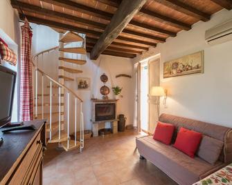 La Casina Del Melograno - Civitella Marittima - Sala de estar