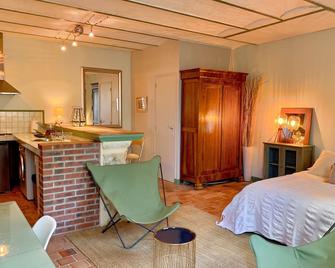 Nice studio at the water's edge - Montigny-sur-Loing - Habitación