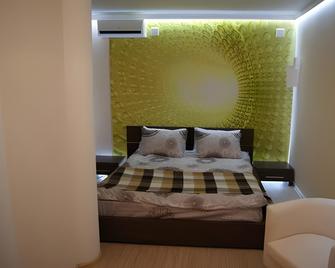 Klubnaya Hotel - Magnitogorsk - Camera da letto
