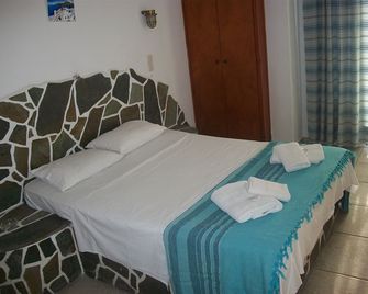 Hotel Faros - Ios - Спальня