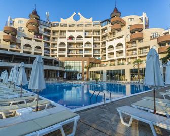 Imperial Hotel - Sunny Beach - Svømmebasseng