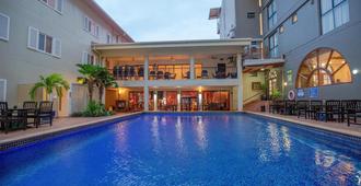 Ela Beach Hotel - Port Moresby - Pool