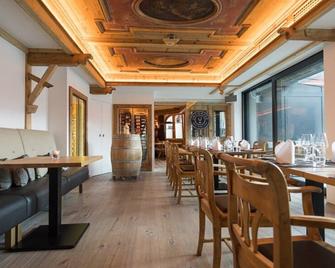 Chalet Hotel Schoenegg - Zermatt