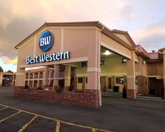 Best Western Torchlite - Wheatland - Building
