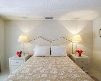 Zen 2/2 home 10 min from Siesta Key - Palm Garden - Sarasota - Chambre