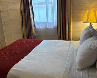 Charming 2-bedroom condo with fitness room, WiFi in Wonderful Lake George - Lake George - Bedroom