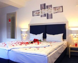 Hotel Altenwerder Hof - המבורג - חדר שינה