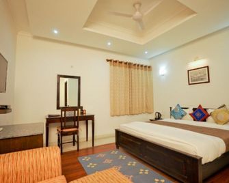 Hotel Wisdom Homestay Agra - Agra - Bedroom