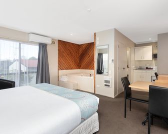 Asure Macy's Motor Inn - טאורנגה - חדר שינה