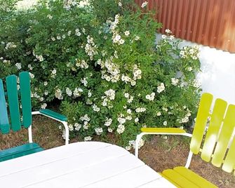 Hermanslycke Bed & Breakfast - Tvååker - Patio