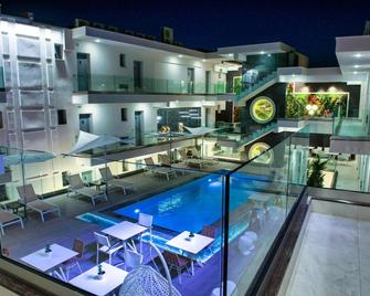 Sunway Hotel - Kallithea - Басейн