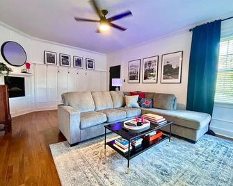 The Dim Light: Lower Town Luxury Boutique Condos - Paducah - Living room