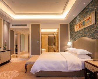 Oriental Ventura Hotel - Lishui - Bedroom