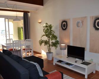 Tp Marina 27, Vilamoura View Apartment - Vilamoura - Living room