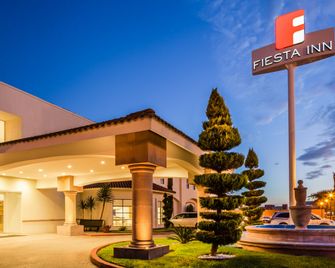 Fiesta Inn Saltillo - Saltillo - Bygning