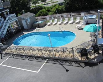 Green Dolphin Motel - Old Orchard Beach - Pool