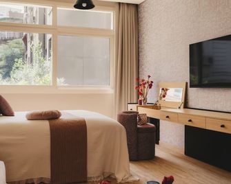 Saint J Hotel by Brassbell - Le Caire