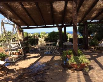 Villa Sebastian- Incomparabile vista sul mare - Plemmirio - Patio