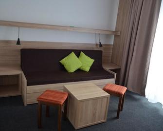 Hotel Ceska Farma - Dolní Dvůr - Living room
