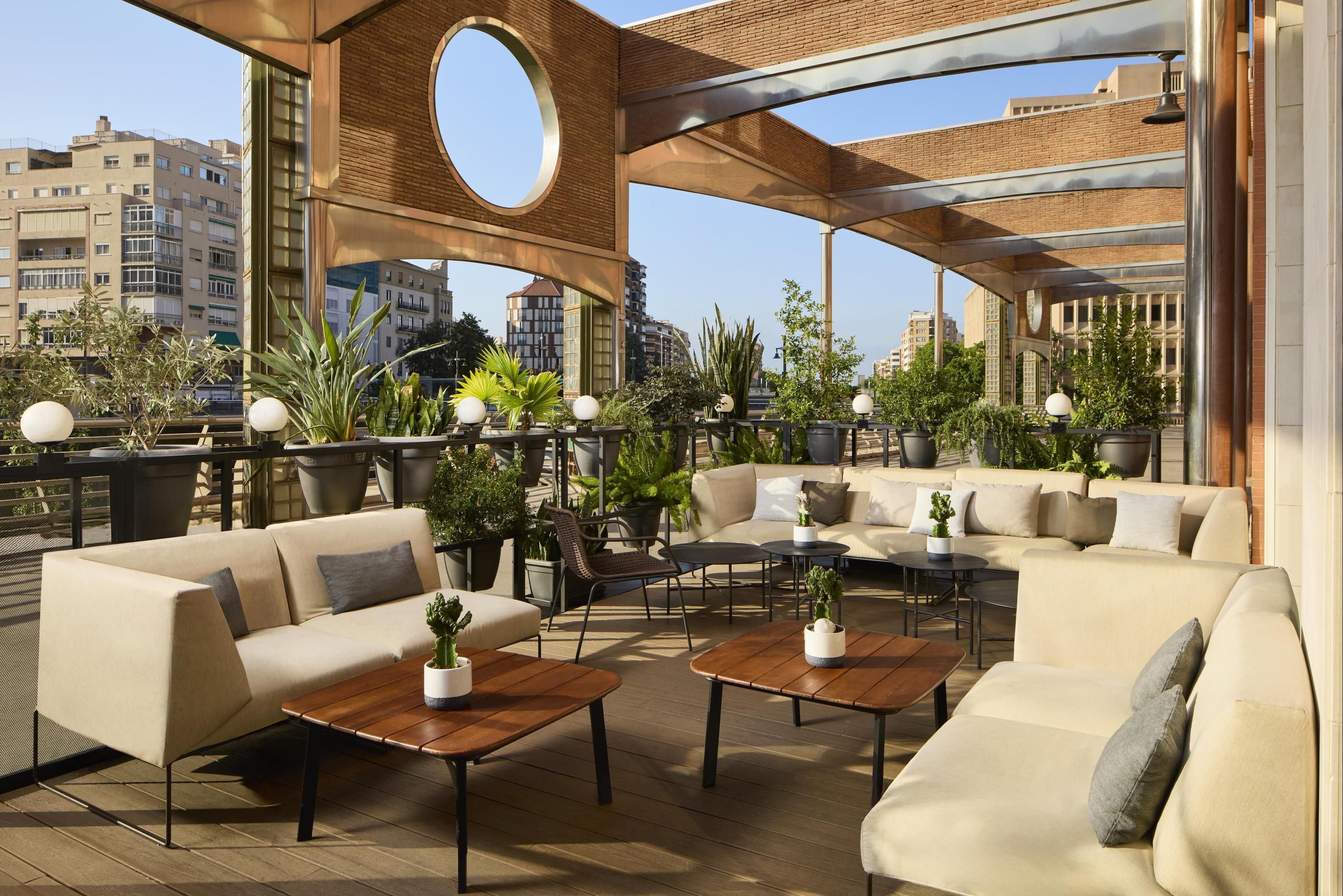 NH MÁlaga - מלאגה - בניין