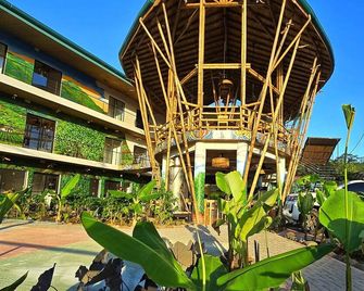 Bonding Coffee Roaster Café & Hotel - Quepos