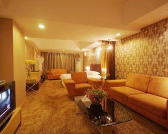 Nanning Sanzan Hotel - Nanning - Living room