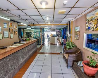 San Remo Hotel - Larnaca - Front desk