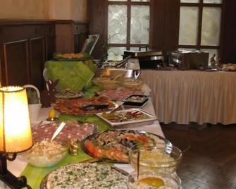 Haus Mönter-Meyer - Bad Laer - Buffet