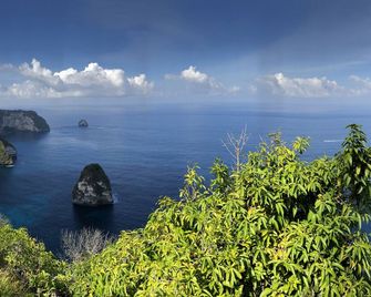Meket Bungalows - Nusa Penida