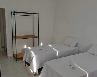 Angelus Hotel & Estacionamento - Campos dos Goytacazes - Camera da letto