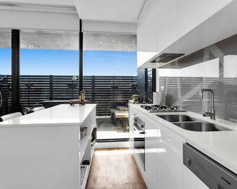 Essendon North Sanctuary by Ready Set Stay - Essendon North