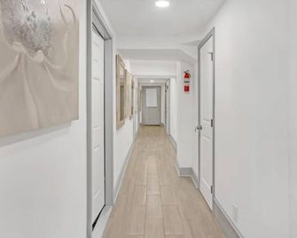 Simply Paradise Studio Suite - Atlanta - Pasillo