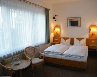 Pension Am Strand - Juliusruh - Schlafzimmer