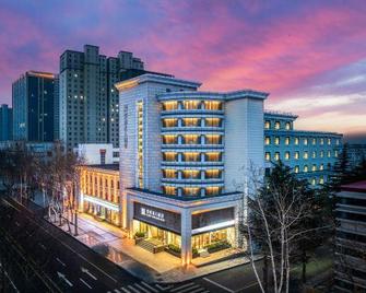 Rongcheng Celebrity Hotel (Rongcheng High Speed Rail Station Shop) - Weihai - Edificio