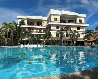 陽光度假村 - 邦勞 - 游泳池