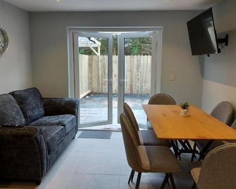 7 Eyre Square Lane - Galway - Phòng khách