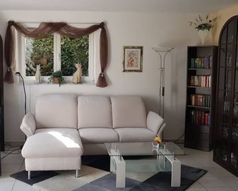 Souterrain - Rheinbach - Wohnzimmer