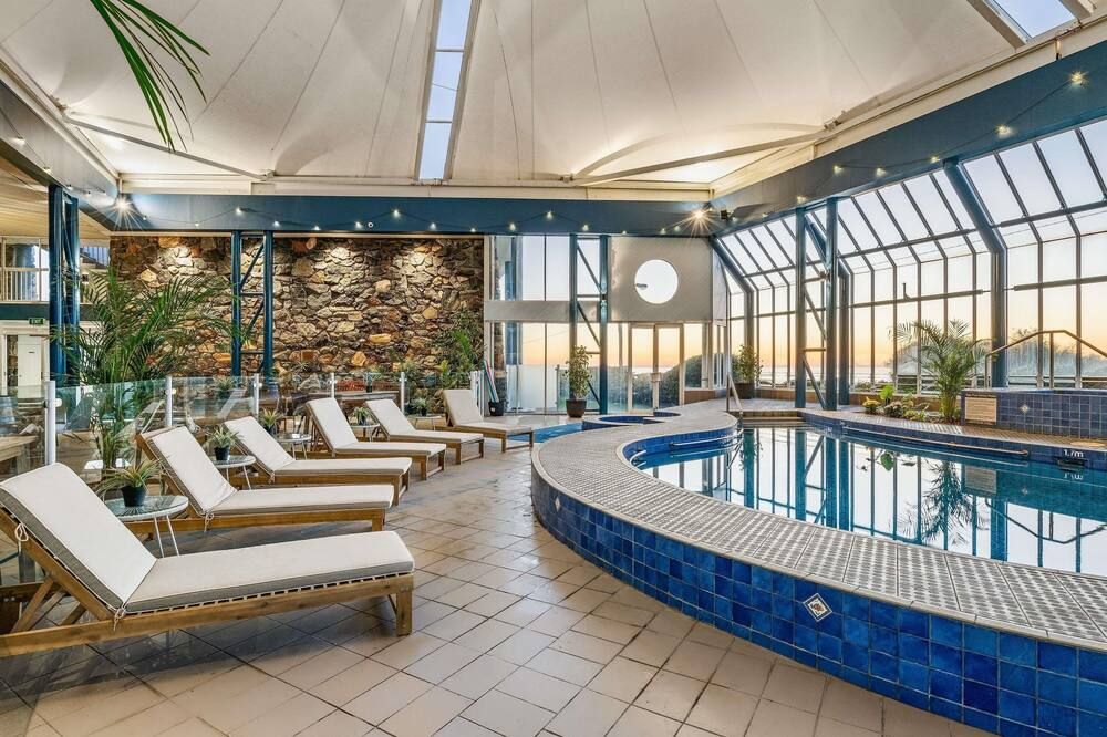 مانترا بونبوري - بونبوري - حوض السباحة