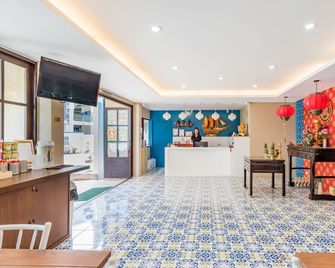 Pure Phuket Residence - Phuket City - Front desk