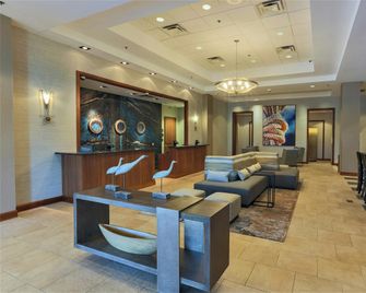 DoubleTree by Hilton Hotel Bay City-Riverfront - Bay City - Reception