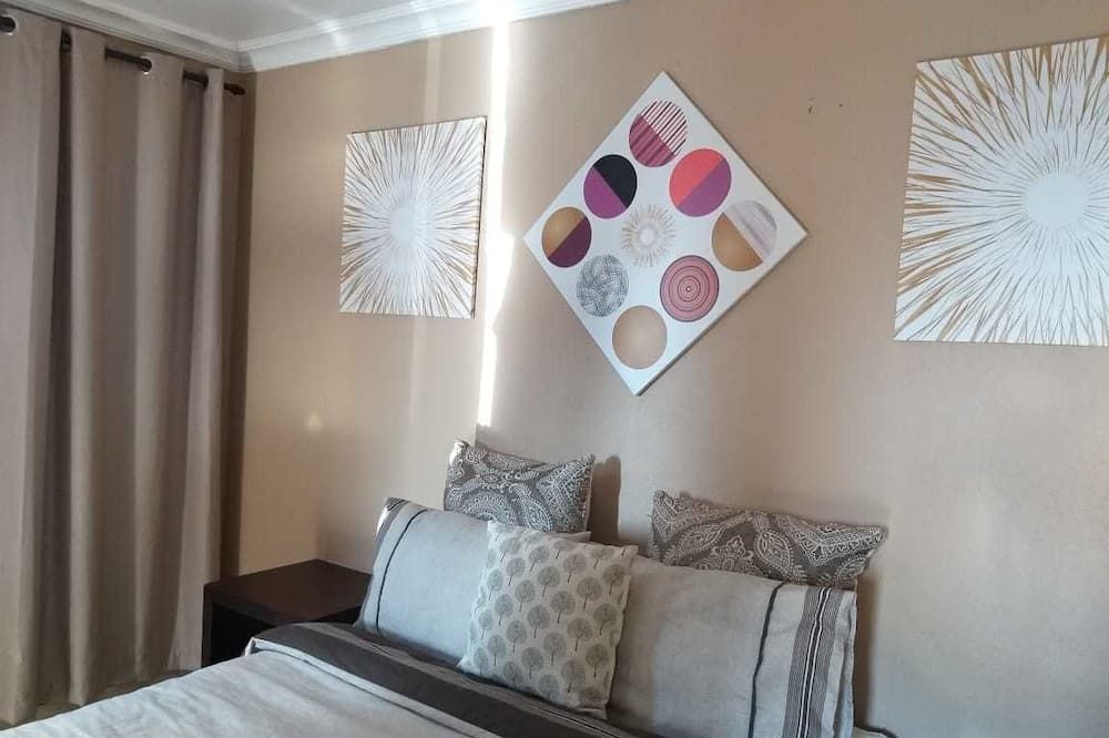 Hulela Guest House - הייזיוויו - חדר שינה