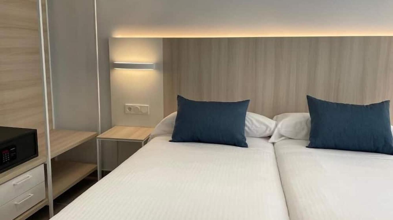 Lc Hotel Urbano
