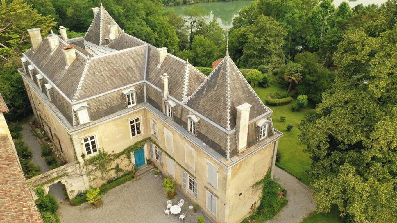 Chateau d'Estrac