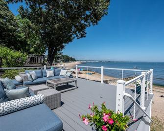 Luxury Waterfront Home-August 18-23 still available. - Clinton