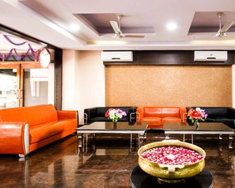 OYO 3169 Hotel Lotus Grand - Secunderabad - Salónek