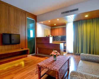 Viva Hotel Songkhla - Songkhla - Living room