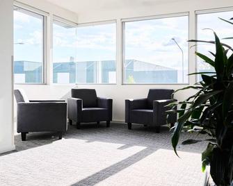 Abode Gungahlin - Canberra - Lobby