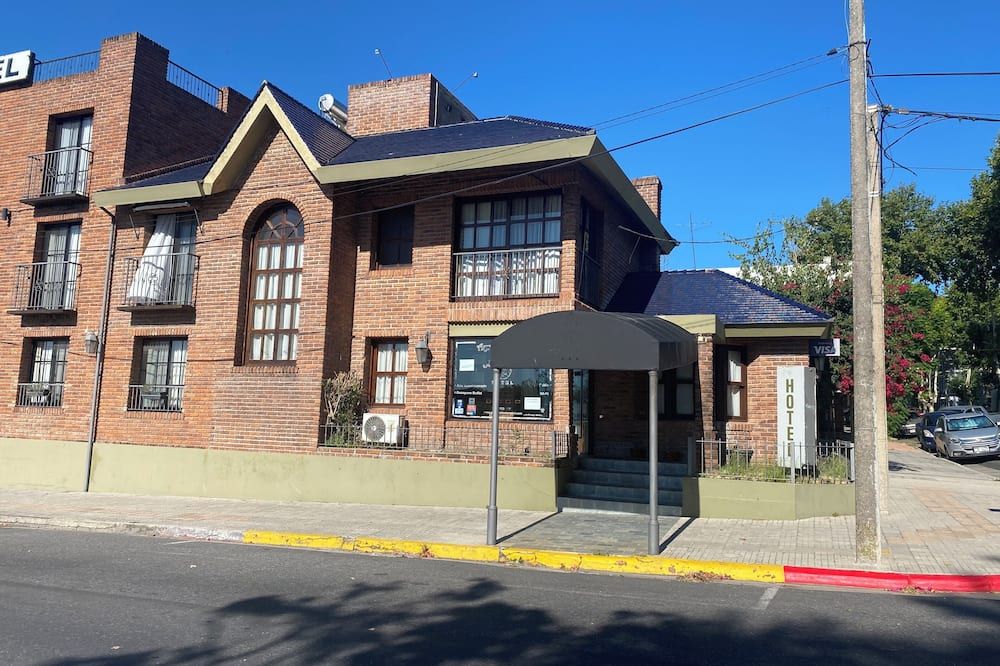 هوتل أيريس - Colonia del Sacramento - مبنى