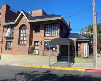 هوتل أيريس - Colonia del Sacramento - مبنى